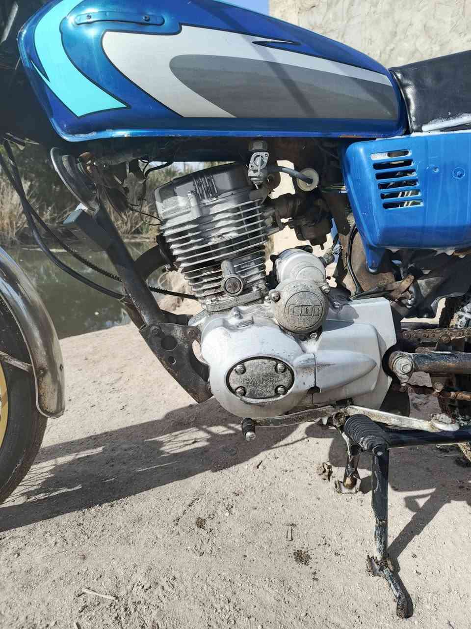 سلام عليكم 
دراجة 5 كير بارت  تشتغل سلف وهندر لايتات عالي ناصي رماش اشاير كل شي شغال ونضيفه ويلات فافون الاصلي

اريد مراوس بدراجة وزوازه


**إذا كنت صاحب هذا الإعلان وتريد حذفه لأي سبب، رجاءا أرسل رسالة إلى الدعم الفني**