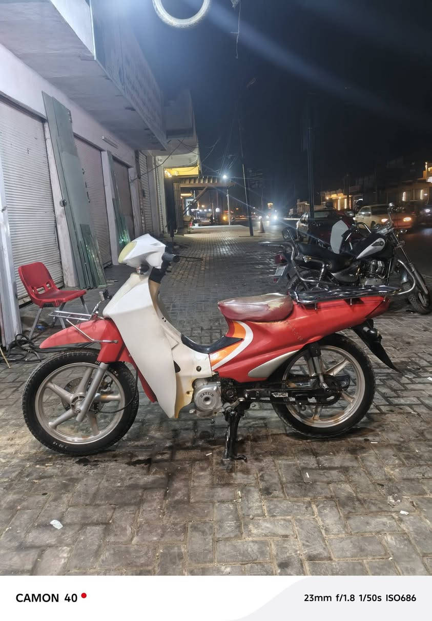 سلام عليكم
ماطور سرفيز 
مكينه فول 
السعر 450 وبي مجال 
***********
