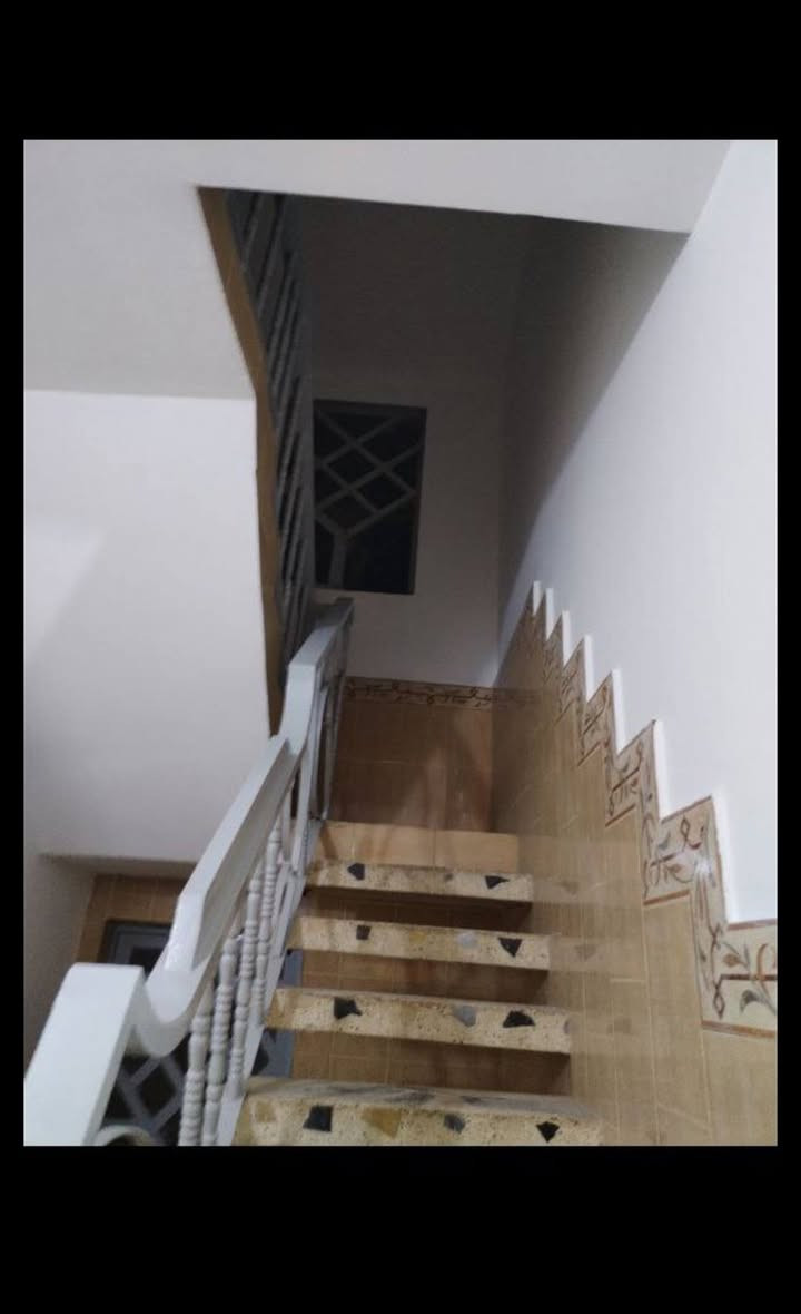 بسم الله الرحمن الرحيم 
تابع الصفحه ليصلك كل ماهو جديد
مكتب الابرار للعقار 

🌹 دار  للبيع  مساحه  200  متر 
🌹 حي السلام منطقه ال 37  
🌹 شارع 10 قرب مدارس الامام علي 
🌹 بناء صب كونكريت 
🌹 بناء نظيف جدا ومكان مميز 
🌹 غرفتين نوم 

💎 طابق الاول 
غرفتين  و صاله واستقبال ومطبخ وصحيات وطارمه كبيره 

للاستفسار الاتصال عله 
***********

🌷 عنوان المكتب نجف 
🌷 حي السلام نهايه شارع ابو الدجاج

ملاحظه..  عندك بيع عقار او عرصه او رهن او ايجار يرجى مراسلتنا عله الخاص او الاتصال على الرقم واتساب النجف, العراق
