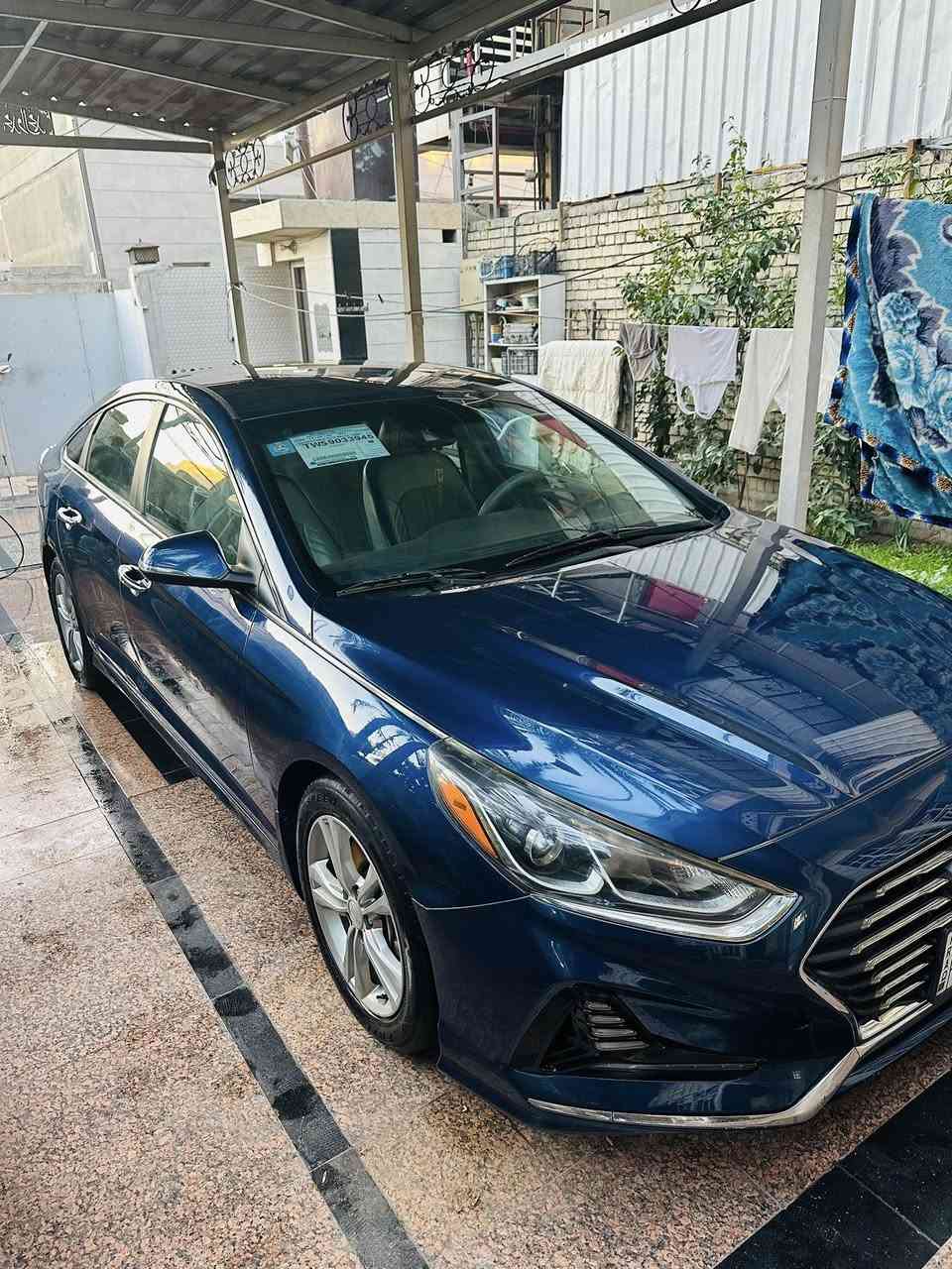 سلام عليكم للبيع هونداي سوناتا مديل 2018وارد امريكي حادثه باب السئق مصلح نفسه ومصبوغ والجاملغ شويه  مصلح ومصبوغ  يرباك كله سليمه بس فقط برده   فول مواصفات ماعده الفتحه  السعر 120العنوان بغداد الجديده حي الخليج  للستفسار ***********
