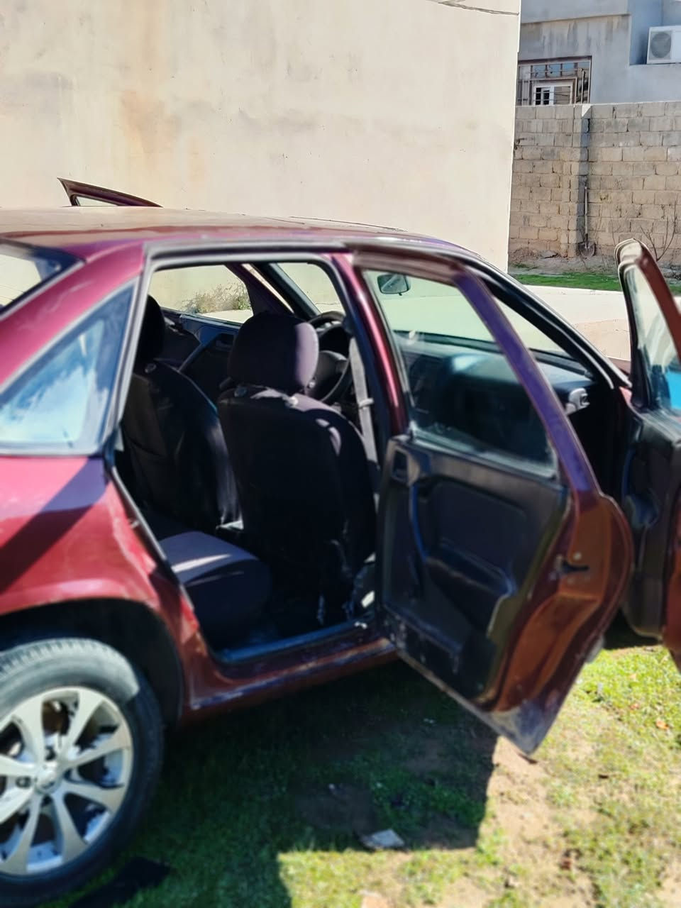 فكتره حجم 18
صبغ حداديه جديد
بدون حادث
بدون معجون
فحص الانبار
شرط تحويل
السعر 20
وبيها مجال نقد قصد ما ابيع
***********
