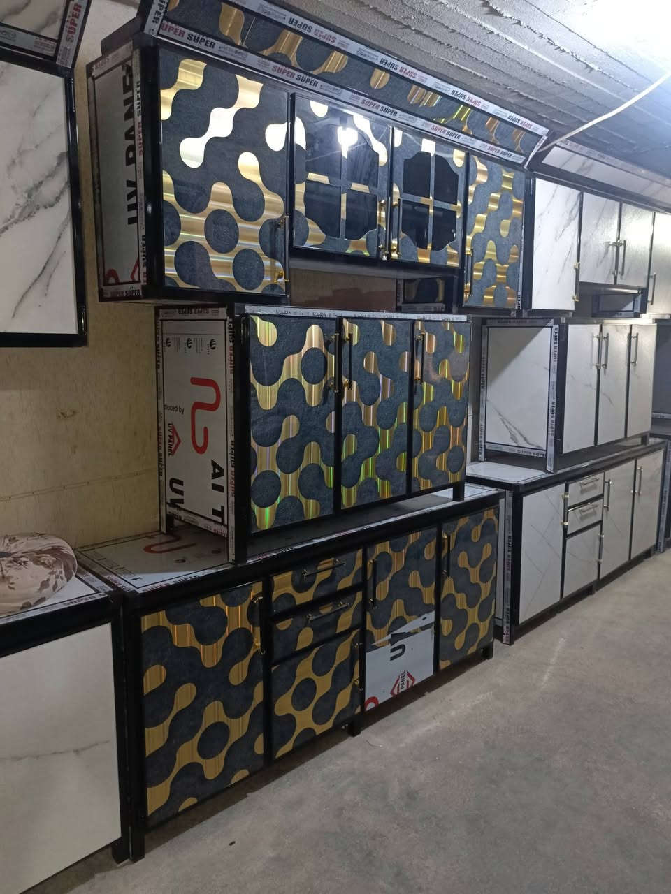 وجبة جديده من الكاونترات جديد فصال درجة اولى باسعار رمزيه ومناسبه موجود قياس... مترين.... مترين ونص.... ثلاث متر...***********
***********
