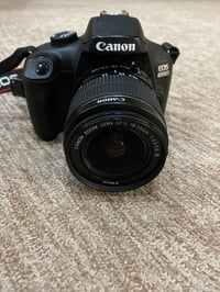 كانون EOS 4000D • قليلة الاستخدام • مع المرفقات