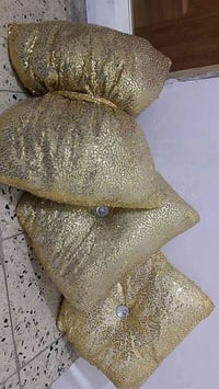 كوشات • مع الحشو • نضيفات