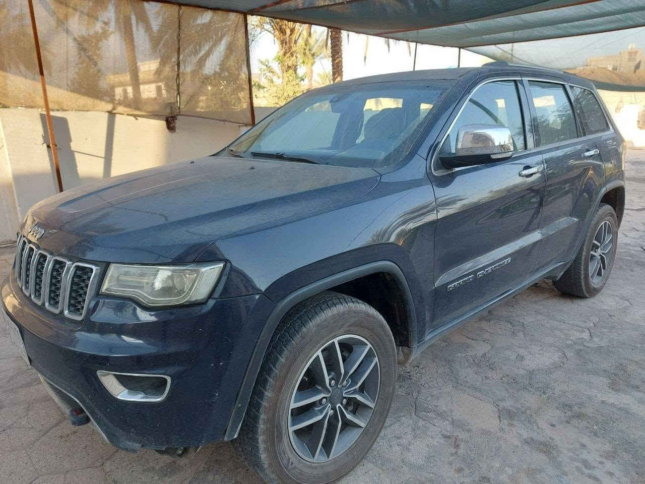 السلام عليكم جيب 2018 للبيع التفاصيل بالصور مخليهم مع رقم الشاصي 
سعرها 190 ورقة 
مكانها بغداد المدائن


**إذا كنت صاحب هذا الإعلان وتريد حذفه لأي سبب، رجاءا أرسل رسالة إلى الدعم الفني**