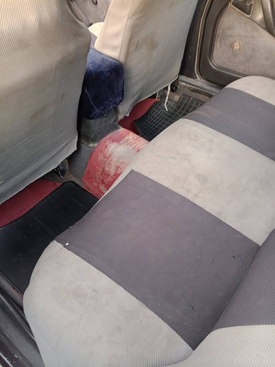 سياره اوبل اوميكا للبيع موديل 1991محرك 2000
سياره نضيفه خير من الله للاستفسار اتصل ***********/***********
سعر 30بيه مجال بسيط
