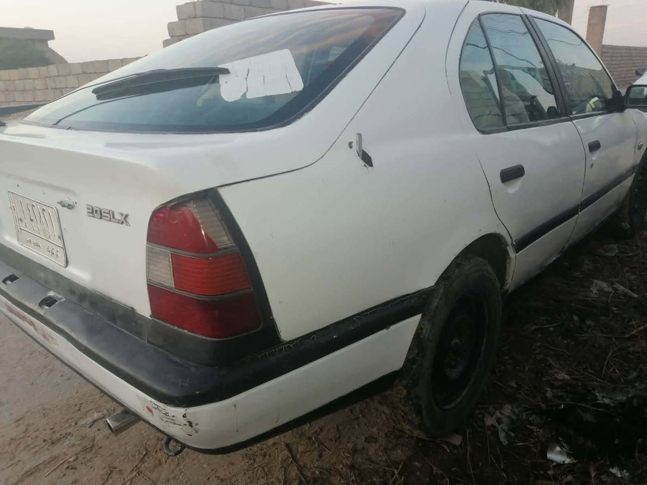 سلام عليكم نيسان 20موديل90رقم الماني مشروع وطني كير شرط ومحرك بي تبخير  السنوية صاقطه ب2020 تايرات فوك النص عمر ترايك لبصره السياره شوف العين نضيفه وجديده السعر26ورقه استفسار ‭٠٧٨٢ ٤٨٠ ٠٢٦٥‬
