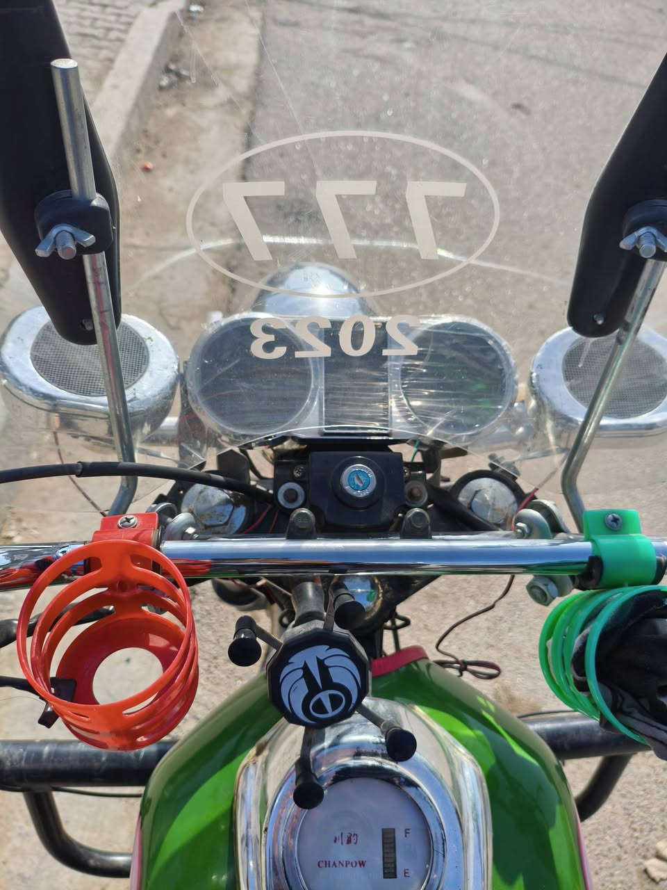 السلام عليكم ستوتة للبيع كلك مكفولة كاملة مابيهة اي نقص تعمير كلة 25 بس البدي وشاصي 16 السعر مليون ومية بيهة مجال الشراي هاذا رقمي ***********رقمي .***********
