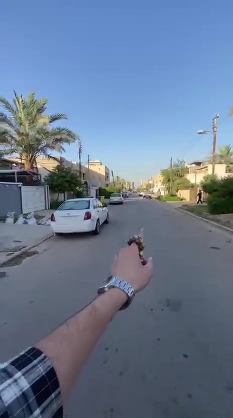 بيت بالسيدية موقع استيراتيجي للبيع
مجاور مدرسة الاسكندرونه عرض الشارع ١٥ متر
( اول اتجاه من فريت الكاميرا عاليسار ) يبعد تقريباً ٢٠٠ متر عن الشارع التجاري 
الاتجاه الثاني عاليمين يبعد تقريباً ٢٠٠ متر عن الشارع العام ومفرق الدورة المساحة الكلية 384 متر الكراج 84 متر والباقي 300 واجهة الكراج 3 متر طوله 28 متر والمساحة الداخلية للمشتملات 
طول 12 متر
عرض 25 متر 
هذا بالضبط يوضح خريطة البيت يحتوي على مشتملات عدد 2 كل مشتمل طابقين ويحتوي على حديقة خلفية كبيرة 
للأستفسار ***********
