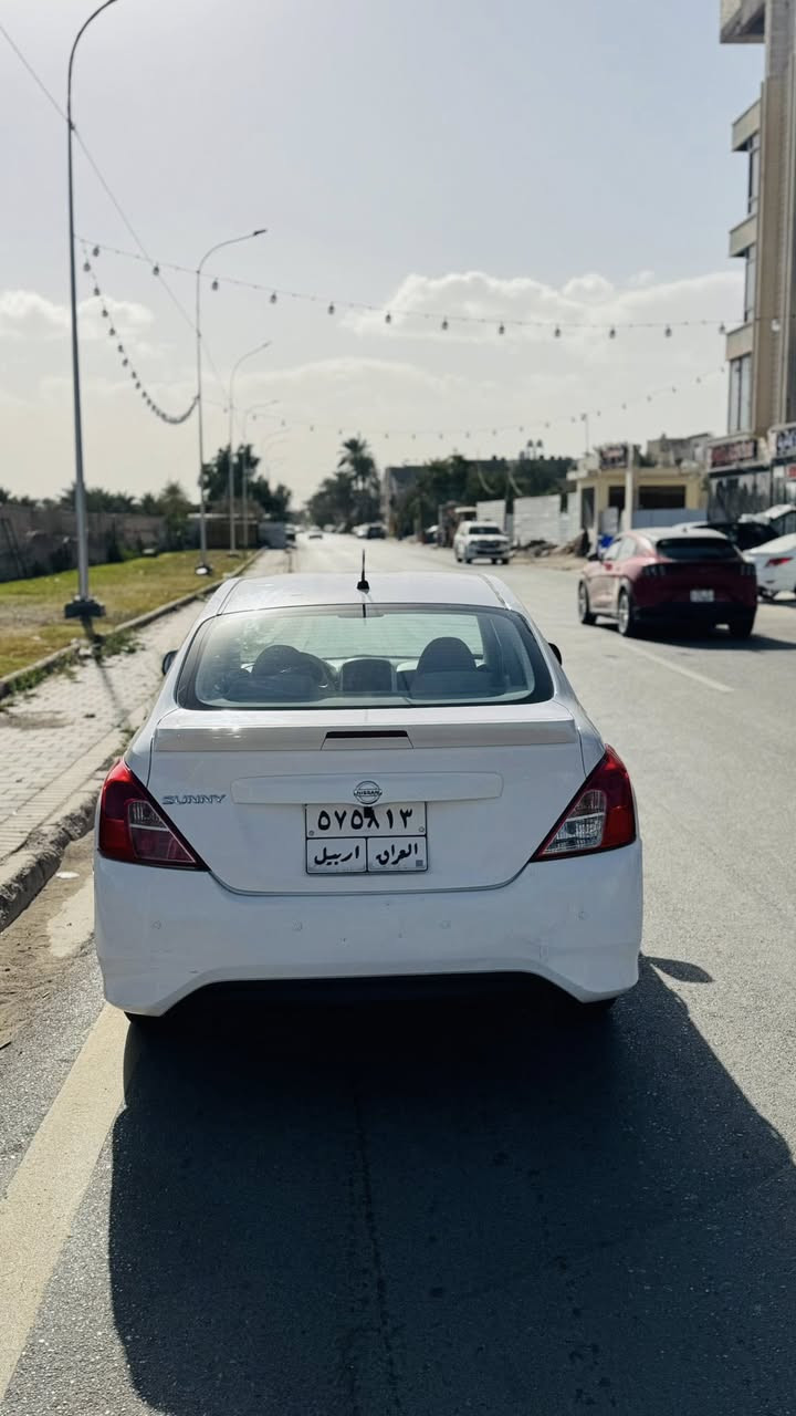 نيسان سني 2020
بليتة زركة هندية المنشأ
موصفات معروفة 
صبغ باب وشوية بلجاملغ وسونار مالهة بلمنشور 
سيارة جاهزة ما بيهة نقص 
السعر 96 وبيهة مجال
مكاني بغداد العامرية 
رقمي ***********
