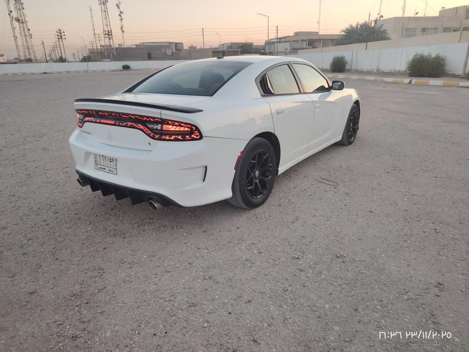 سلام عليكم جارجر للبيع موديل  ١٦ معلايه ١٨ مكفوله من ضربه بيه صبغ جاملغ امامي وشويه بلباب اثر دحكه مكينه كير تبريد حداده كله جديد جاهزه من كلشي سعر ١٦٠وبيه مجال
مكاني البصره القرنه  ‭٠٧٧٠ ٦٢٤ ٩٨٦٧‬
