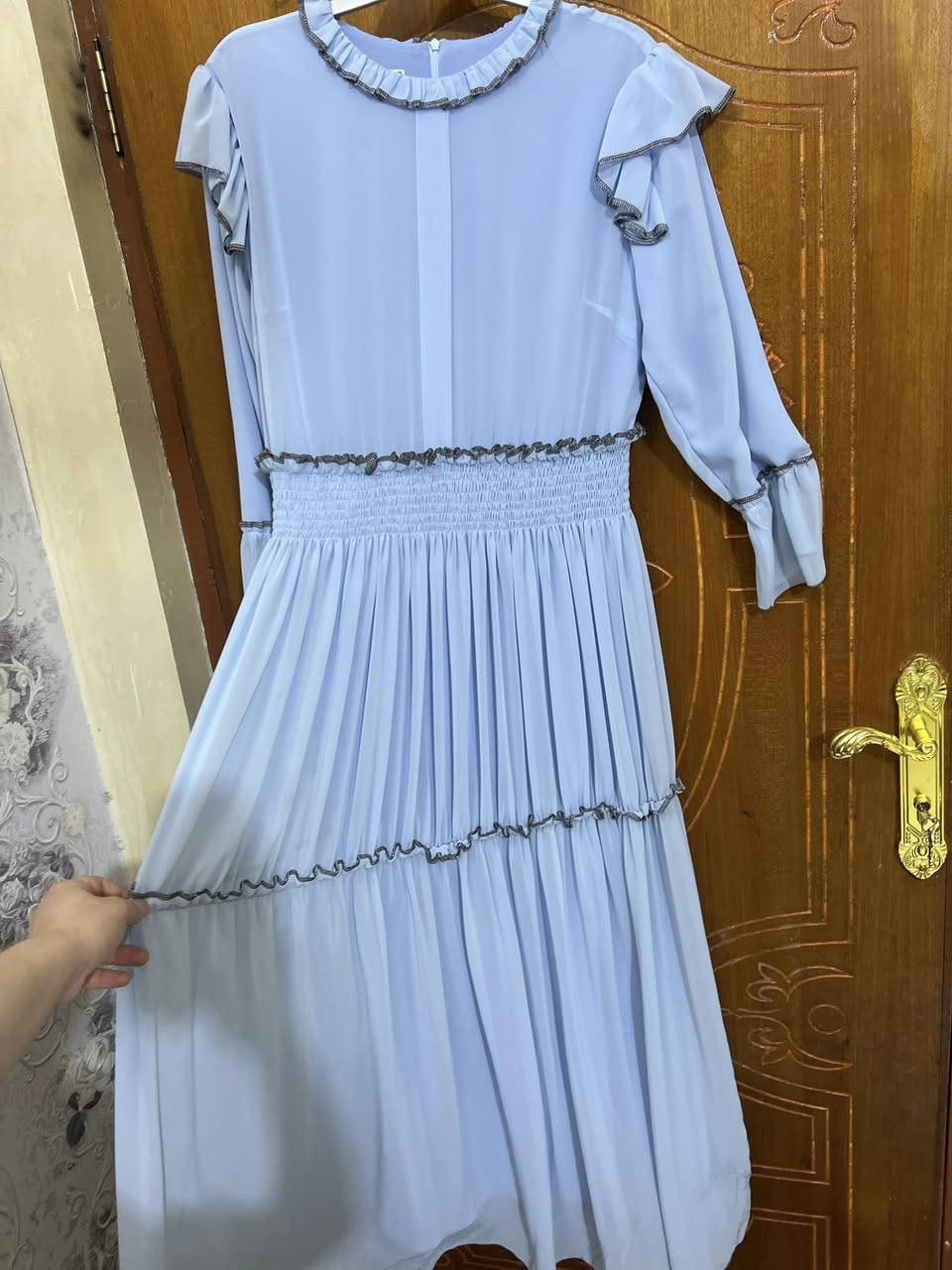 السلام عليكم بنات حبايبي فساتين استخدام قليل ونظيفات اي استفسار خاص


**إذا كنت صاحب هذا الإعلان وتريد حذفه لأي سبب، رجاءا أرسل رسالة إلى الدعم الفني**