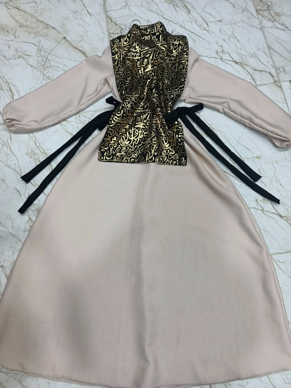 فستان ملبوس مرة وحدة
 سعر البيع 25 وبيه مجال قماش كلش حلو
اليلك مفصول عن الفستان
سعر الشراء 45


**إذا كنت صاحب هذا الإعلان وتريد حذفه لأي سبب، رجاءا أرسل رسالة إلى الدعم الفني**