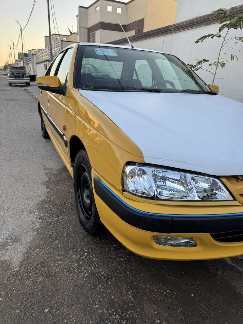 السلام عليكم بيجو بارص 11سياره كفاله بيه بس جاملغ الكدام مبدل بدون ضربه وبيه نص الدوار صبغ واضحه بالصور اثر خياس رقم نجف بأسمي تحويل ثاني يوم كير جديد مكينه بيه رنكات  تخم تاير جديد تبريد شغال حداديه 70 بالميه مصفره هيئه وغرامات السعر ٢٧ وبيه مجال العنوان نجف للتواصل ***********
