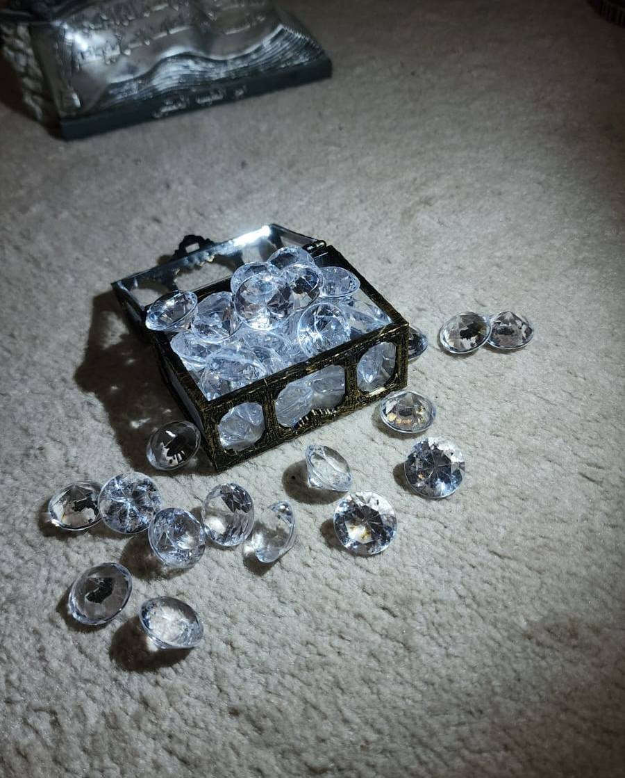 مآس مجوهرآت صغير 
العدد ١٠٠ قطعه 
لمعة قوية 
السعر 15 الف فقط


**إذا كنت صاحب هذا الإعلان وتريد حذفه لأي سبب، رجاءا أرسل رسالة إلى الدعم الفني**