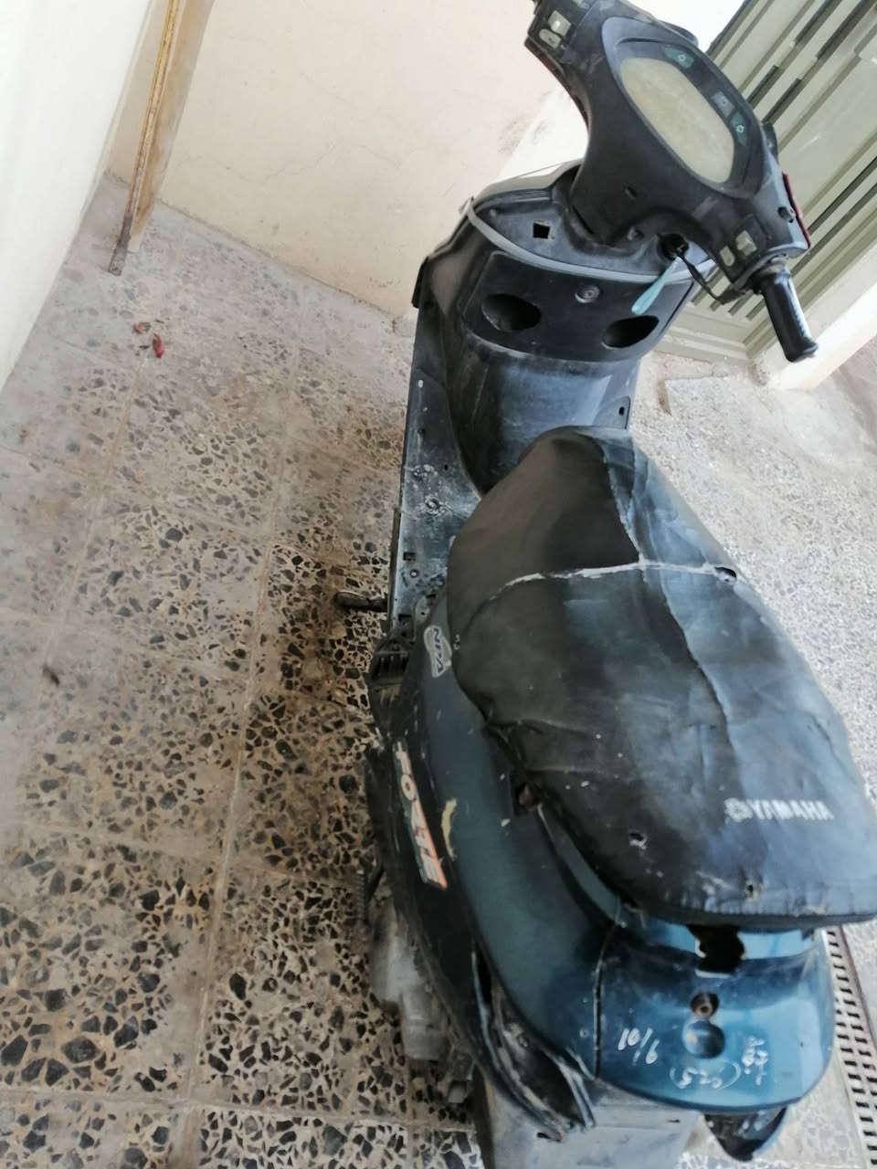 فراشه تشتغل البيع    ***********
مكانه نجف حي الأنصار
