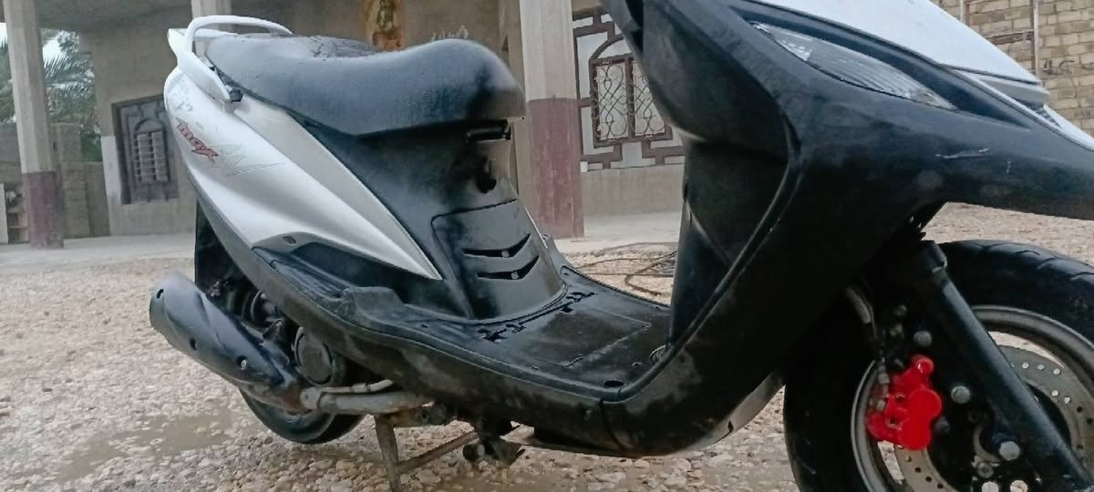 سلام عليكم دراجة ماكس ثعلب دراجة نضيفة كلش حلو احلا من صورة نضيفة من كفر جدامي بيهة دعمة بسيطة وسلف ول هورن يحتاجلهن دكم فقط دراجة سريعة كلش ماشية 99 الف صارلهة سنتين من طالعة من لوكالة مكفولة ماعدة دعمة مستعجل ع بيعتهة مكينة نضيفة شغالة نكرة وحدة ممزود ع اي تزويد بلادية ممتواجد لا فيس ولا واتساب فقط ع رقم الهاتف *********** وبيك خير وتدلل مكاني نجف
