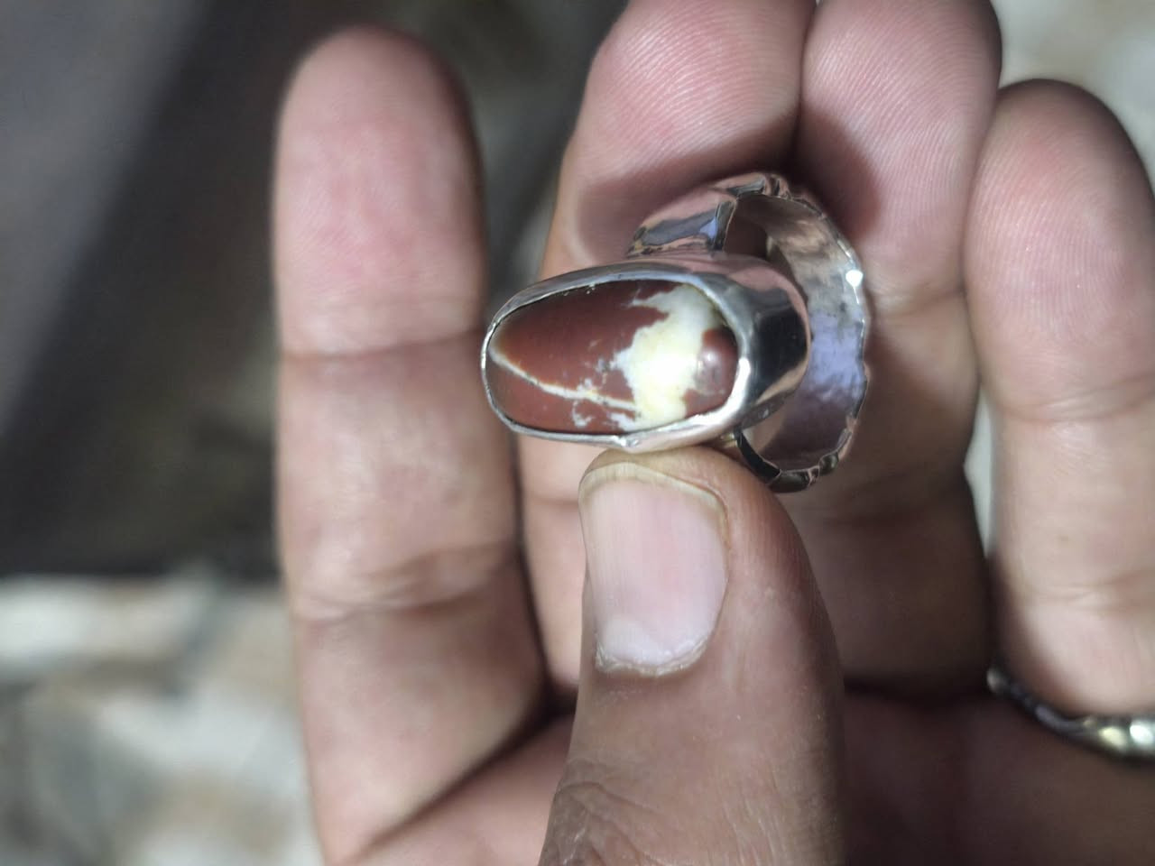 اللهم صل على محمد وال محمد
خاتم من القنداش القديم للبيع فقط صياغه ثكيله


**إذا كنت صاحب هذا الإعلان وتريد حذفه لأي سبب، رجاءا أرسل رسالة إلى الدعم الفني**