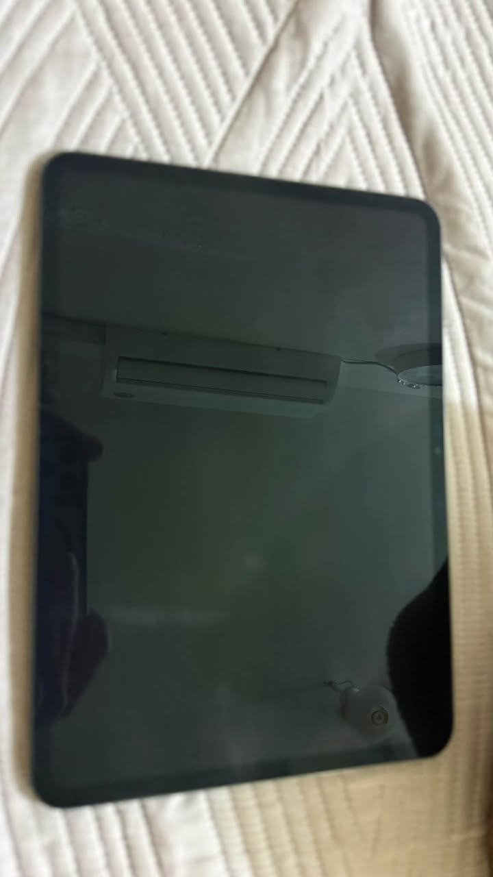 🔥 للبيع 🔥

📱 iPad Pro 11-inch M5
💾 سعة التخزين: 256GB
🔋 نسبة البطارية: 100%
🔒 الجهاز مقفل (Lock)
✨ بحالة ممتازة جداً ونظيف

💰 السعر: 1,250,000 دينار عراقي
📍 الموقع: بغداد – الشعب

📞 للتواصل والاستفسار:
***********

فرصة مميزة للحصول على جهاز قوي بمواصفات عالية وبحالة ممتازة.
</finished reusable text> بغداد, العراق
