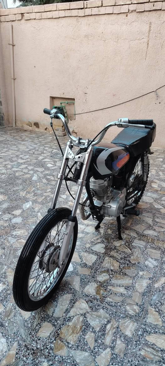 سلام عليكم
شباب عدي هاي الحلوه أوراق اصولي وكيله العارضي

غراض البيه 22 الشاصي 16 تشتري كبل ادورلك دراجه شوفت عينك محرك مامفتوح رايده 450 قفل وتعرفون اسعارهن انتو  مكاني النجف حي الرحمه ***********
