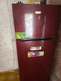 السلام وعليكم ثلاجه للبيع نضيفه عل فحص وضمان السعر 350رقم‏📞‪0774976628...
