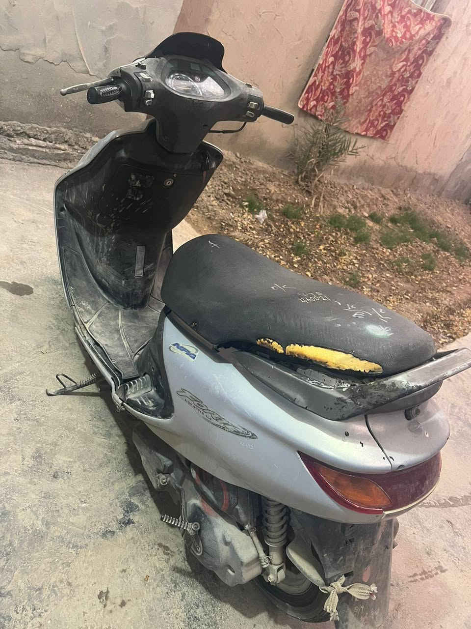 سلام عليكم دراجه فراشه للبيع رمبه مابيها عطل بشهر الواحد اخذتها مابيها عطل شلعه معدل كلشي بيها شغال نكره سلف يعني مابيها تأخير بس كابريتر تعبان يطوف دراجه فول مواصفات موديل 2017 سعر خاص احسن حتى نتناقش عليه عجبك عجبك ماعجبك اهلا وسهلا بيك هذا رقمي بي واتساب ***********مثل ماشفت بلمقطع الدراجه شلعتها فول مكاني بابل جبله موتجيني تكلي اكو توصيل شجاي ابيع كليچه حتى اكو توصيل تريد الدراجه تعال للبيت افحصها جيب وياك فيتر الدراجه نضيفه كلش بس كابريتر يخربط

