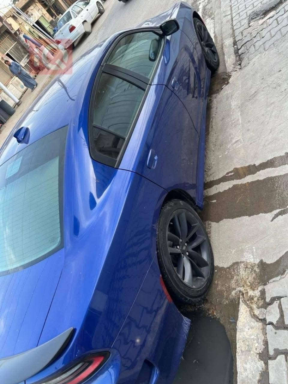 السلام عليكم
جارجر موديل 2021  GT
وارد أمريكي حادث قطعه واحده 
هوه البنيد مصبوغ 
ماشيه ١٢٠ الف ميل 
رقم بغداد 
لون مميز ازرق
حجم المحرك ٦ سلندر 
تو ويل
رقم صاحب سيارة ***********
