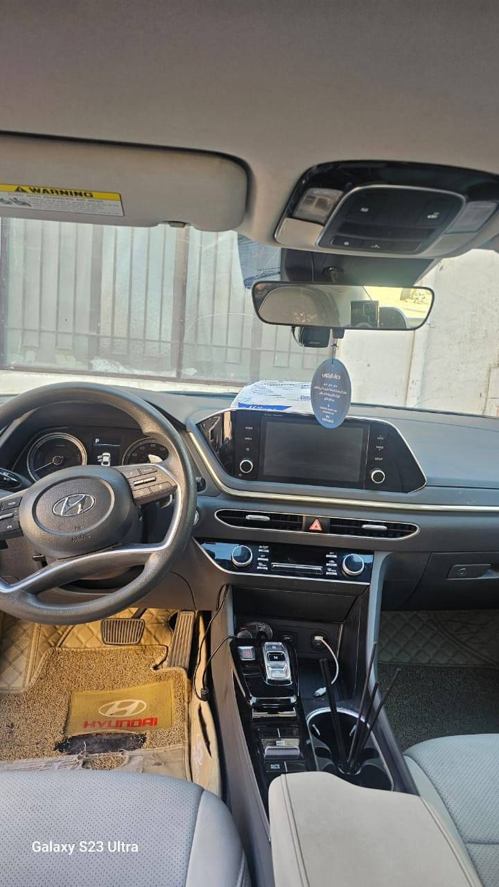 هيونداي سوناتا (2022) هايبرد🩶🔥
🚘 محرك 2000 سي سي

📏 الممشى 85 ألف كيلو متر
🅿️ أوتو هولد
🤖 قيادة ذاتية
🛣️ تحديد مسار مع قفل الستيرن
❄️ تبريد ثلج كهربائي
🎛️ كير دكمة
🔌 منفذين USB شحن سريع
📹 كاميرا دشبول تسجيل الطريق
🎮 تحكمات ستيرن
📺 شاشة عرض
🌬️ تبريد قطعتين
🔑 بصمة تشغيل
✨ ترحيب ذكي
🔁 إشارات بالمرايا
🚨 نقطة عمياء
🪑 كشنات جلد بيجي
⚙️ 4 وضعيات قيادة
📡 رادارات جانبي وأمامي وخلفي
🛑 حساسات من جميع الجوانب
🧳 جنطة بصمة
📄 سنوية جديدة باسمي تحويل سريع
🛠️ كير ومكينة مكفولات
🎨 الضرر بنيد خفيف مصبوغ وجاملغ وباب غير مبدل بدون شاصي ولا دواخل

📮 السـعـر ✅ ١٦٠  📩

مكان تواجد السيارة: بغداد
رقم صاحب السيارة: ***********
الصفحة مكلف بالنشر
