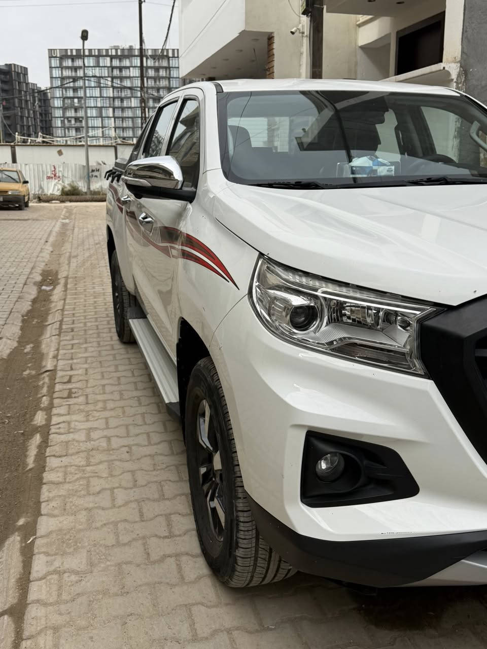 السلام عليكم اخوان شانجان موديل 2022 بغداد ماشيه 47
مطلوبه 40 ورقه للشركة
فول موصفات 
كفاله عامه من الصبغ عده مكانين بارد غيرها اي نقص ماكو بسياره 
السعر 180 تنطي 140 و 40 انته تسد للشركة 
***********
