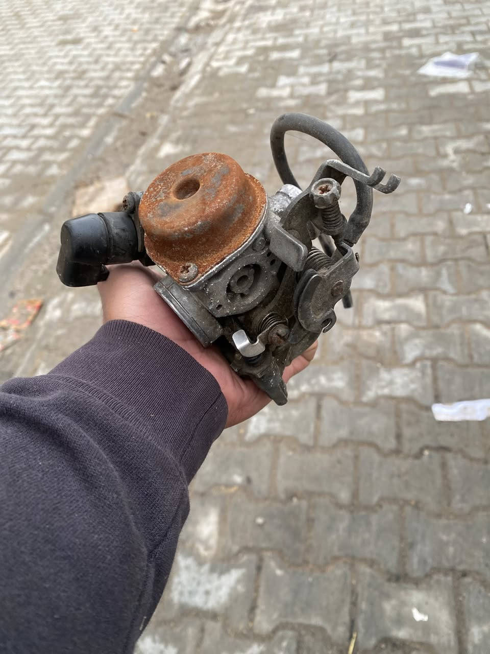 سلام عليكم شباب نواعم ماكس للبيع مكاني مدينه صدر *********** الرقم بي بس وتساب شراي يراسل
