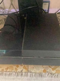 بلي 4 نضيف مستعمل قليل للبيع من بغداد الغزاليه للتواصل فقط واتساب 0772...