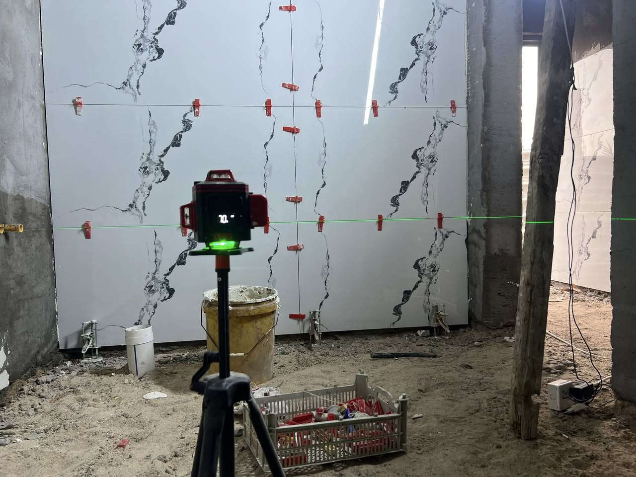 تطبيك كافة السيراميك وأرضيات الكاشي والمرمر والكرانيت والبورسلين والدرج وأعمال  الترميم وعمل لوح البورسلين شغل درجه اولى كادر ثلاث خلفات مكان العمل محافظة البصرة
***********
واتساب مفتوح
