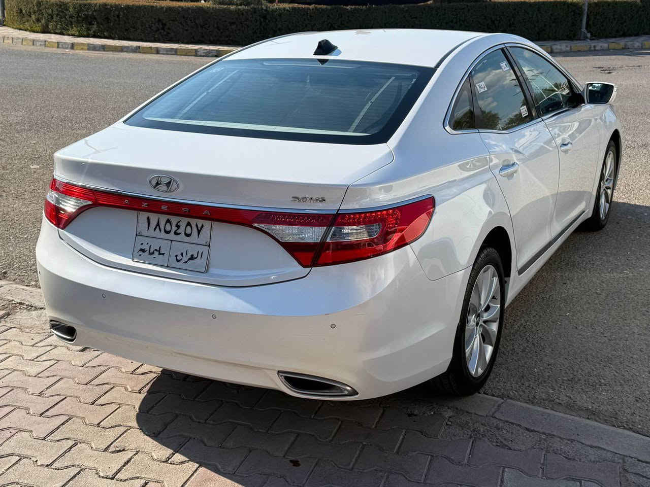 السلام وعليكم للبيع هونداي ازيره
موديل 2015 
محرك V6
برغي ممفتوح من كير او محرك
مواصفات كوشن جلد پرده بلادي
بدون صبغ السونر مرفق 
بدون مراوس  بيع فقط
السعر 138$ بي مجال حك الجيه
للاستفسار ***********
العنوان ديالى خانقين خناقين, ديالى
