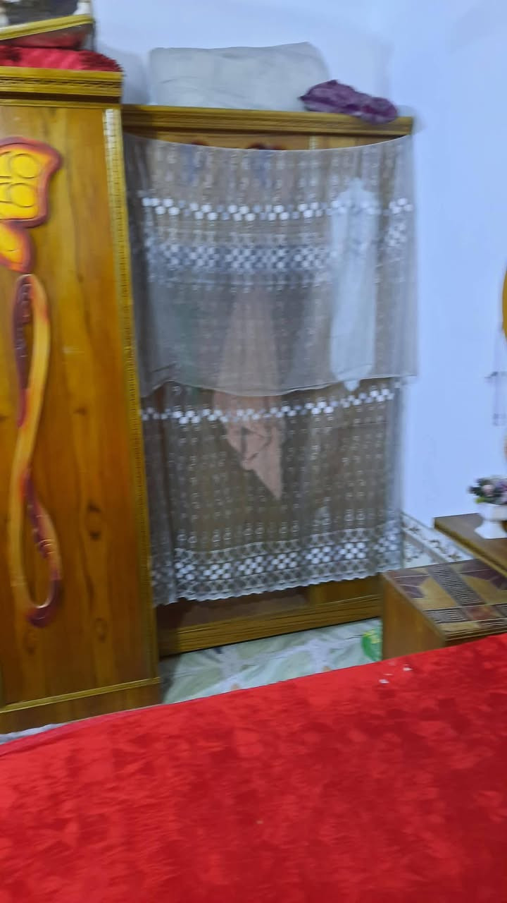 للبيع غرفه عراقيه 6 قطع نظيفه كلش مابيهه اي ضرر استعمال قليل 
(العنوان نجف حي العسكري شارع سبيس )


**إذا كنت صاحب هذا الإعلان وتريد حذفه لأي سبب، رجاءا أرسل رسالة إلى الدعم الفني**