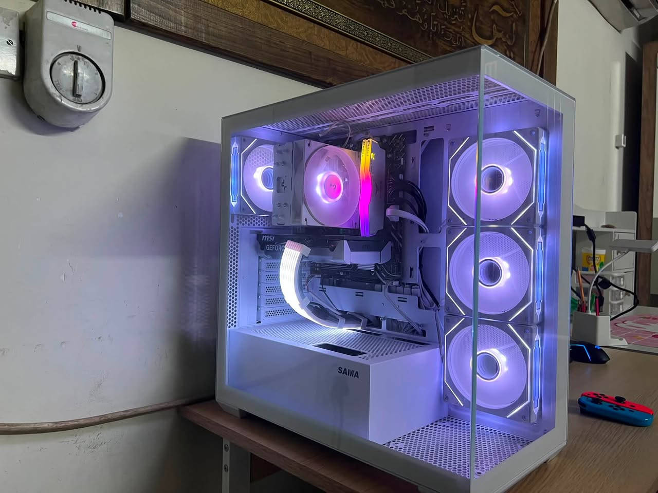 السلام عليكم تجميعه للبيع  نظافه 99‎%‎

RTX 5060
I5 14400F مبرد هوائي ويا
H610 ASUS PRIME M-K
1TB MD.2
T-FORCE 16GB 3200MZ
POWER SPLY 650W bronze 
KASE SAMA 
الشاشة PATRIOT 180HZ 0.1 MLS 
اليو بي اس 1500 من تايكر
ماوس ريد راكون و كيبورد ميكانكل بلو سويتش 
العلب مال قطع مو موجوده 
للتواصل واتساب فقط ***********
