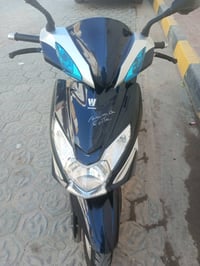 للبيع هاوجي دبابه مسجل السعر 16 وبي مجال  07822500244