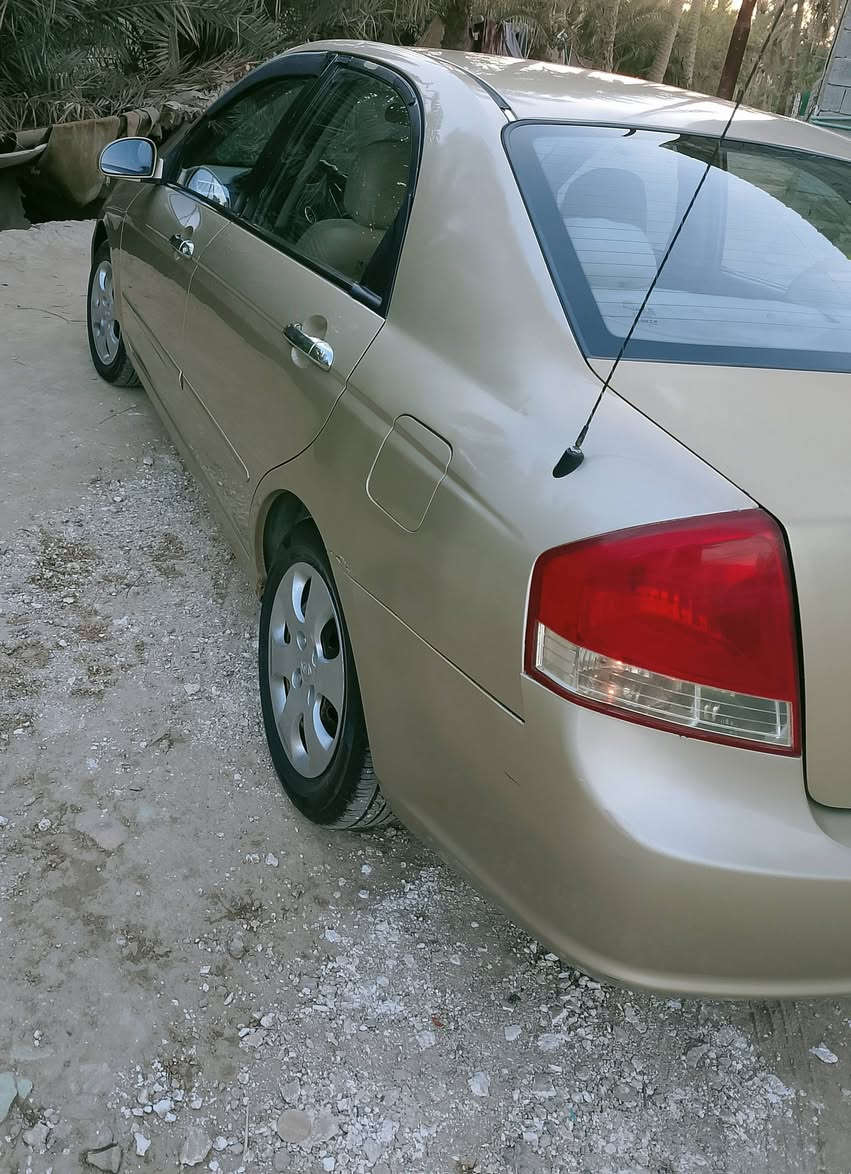 سبكترا موديل 9 رقم بغداد سياره بسمي محرك 2000 سياره نضيفه مال جناي سعره 100 وبيه مجال مكاني كربلاء الحسينيه مكلف بنشره رقم صاحبه ***********
