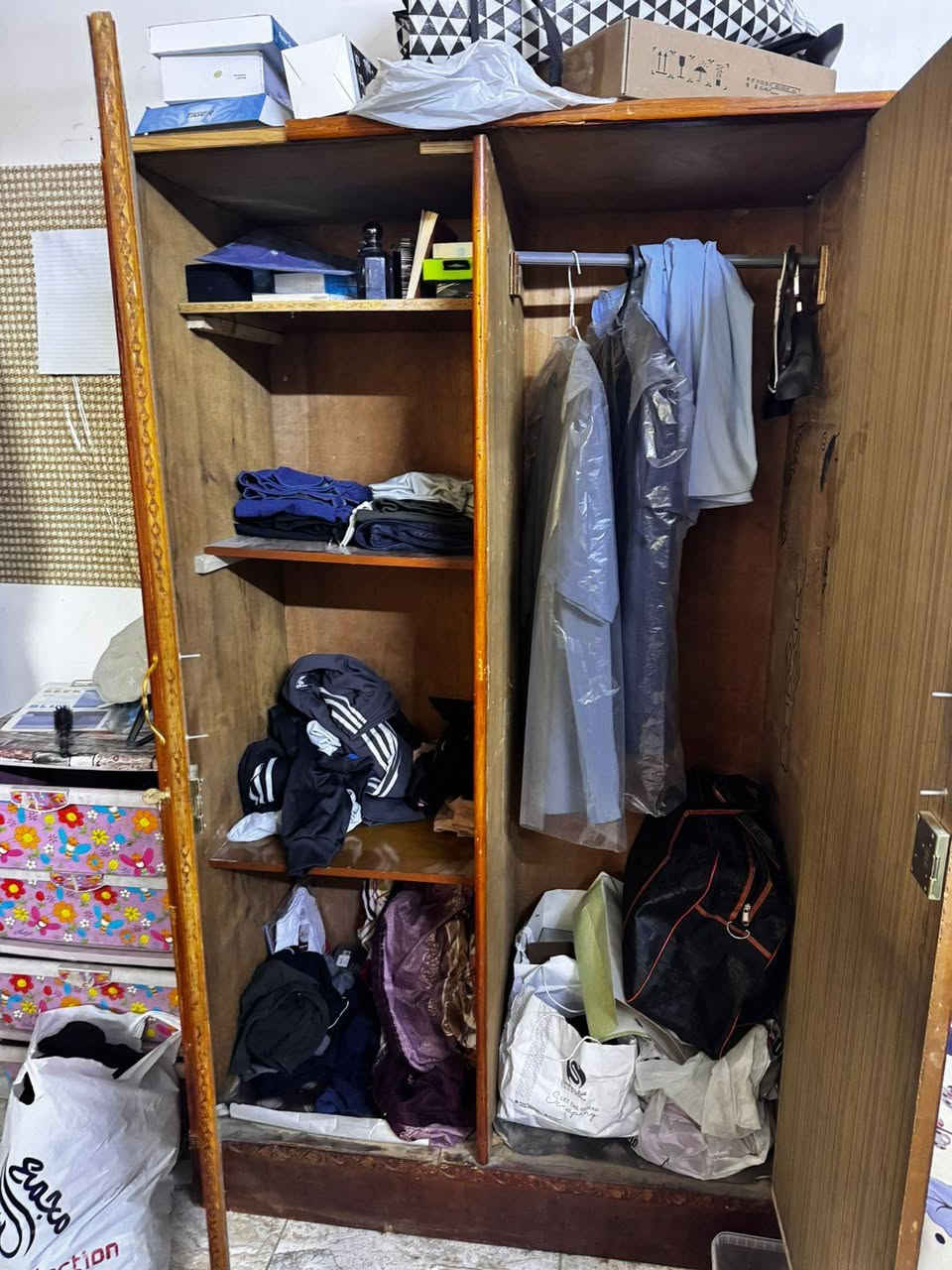 ***********
شراي يراسلني واتساب فقط 
كنتور صاج سعر جدا مناسب 
عنوان بغداد حي جامعه
