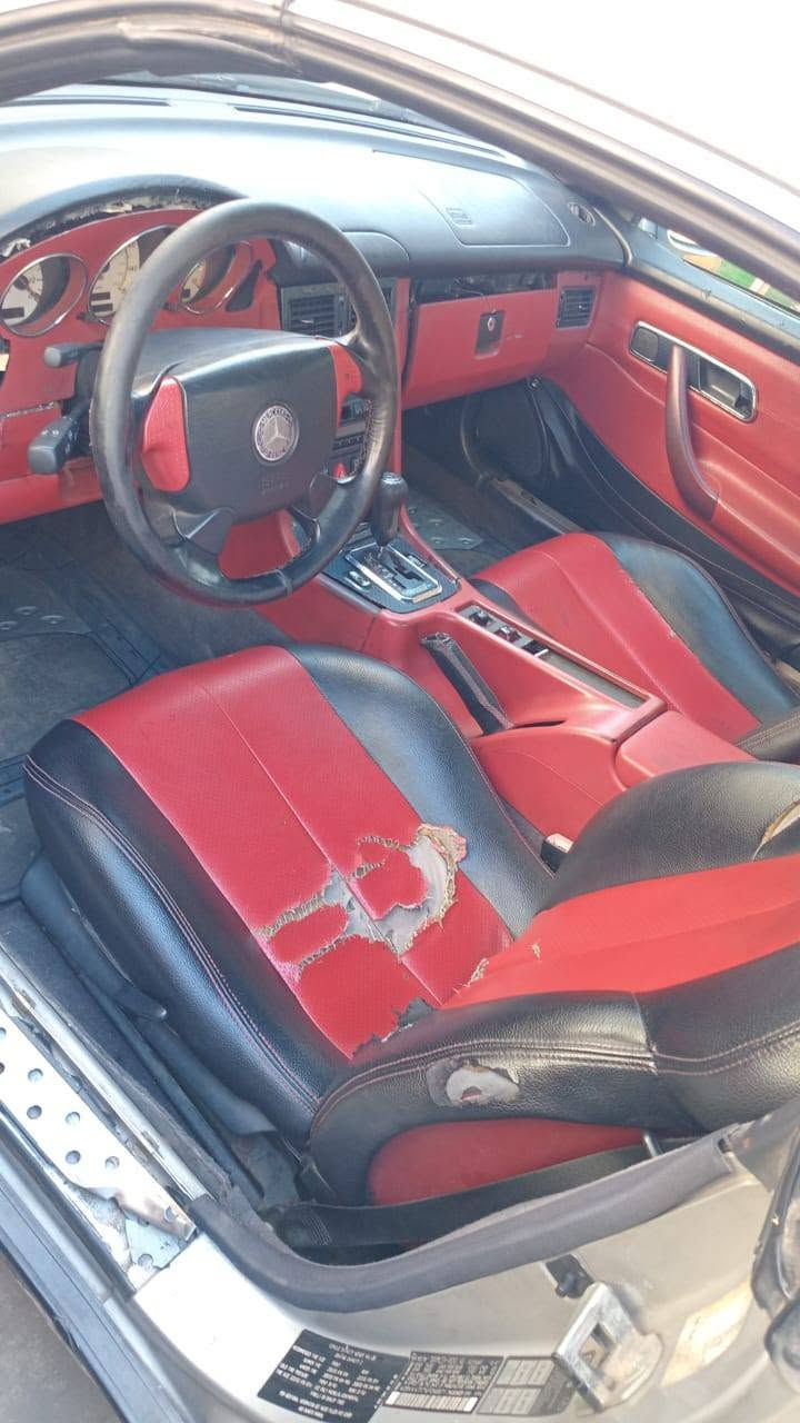 #Mercedes_SLK_230_Model_98
موجوده بي طرابلس أبو سمراء 
تليفون 76168406
سعره 1250 دولار 
انقاذ بعمل صك بيع بإسم لشاري طرابلس, لبنان


**إذا كنت صاحب هذا الإعلان وتريد حذفه لأي سبب، رجاءا أرسل رسالة إلى الدعم الفني**