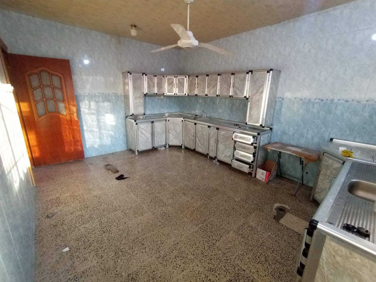 دار طــابــقين للــبـيـع 🏠
بناء قديم صالح للسكن 👍

حـي الـكفاءات الـثانية📍
قـرب جـامع الفردوس📍

الــمساحة 300 متر 📏
واجـهة الدار 15 متر 📏

اتجاه الدار غروب 🌅 
شــرط الـتحويـل 📃

الطابق الاول ☝️
يحتوي الدار على گراجين وحديقة 
+ اســتقبال + صــالـة + مـطـبخ 
+ صـحيات + غرفـتين نوم كـبيرة 

الطابق الثاني ✌️
ثـلاث غـرف نـوم + صـحيات
+ صالة + سطح ناصي وعالي

كافة الاسعار في قناة التليكرام

https://t.me/makteb_alsanabil/1215?single

عــندك عـــقار تريد تبـيعه ؟؟
للـترويج والاعـلان عن عـقارك
يــمكـنك مــراســلة الــصفـحـة 
او الاتــصال عـلى الارقــام 👇

***********
*********** 
***********

لــدينـا الــمزيـد مـن الـعـروض الـممـيـزة 👌
اذا كان لديكم اي اسـتفسار او اسـتشارة 🖐️
يـمـكنكـم مـراسلة الـصفحة بشكل فوري ✉️

#_مكتب_السنابل_للعقار
#_الموصل
#_حي_الحدباء
#_حي_الكفاءات_الثانية
