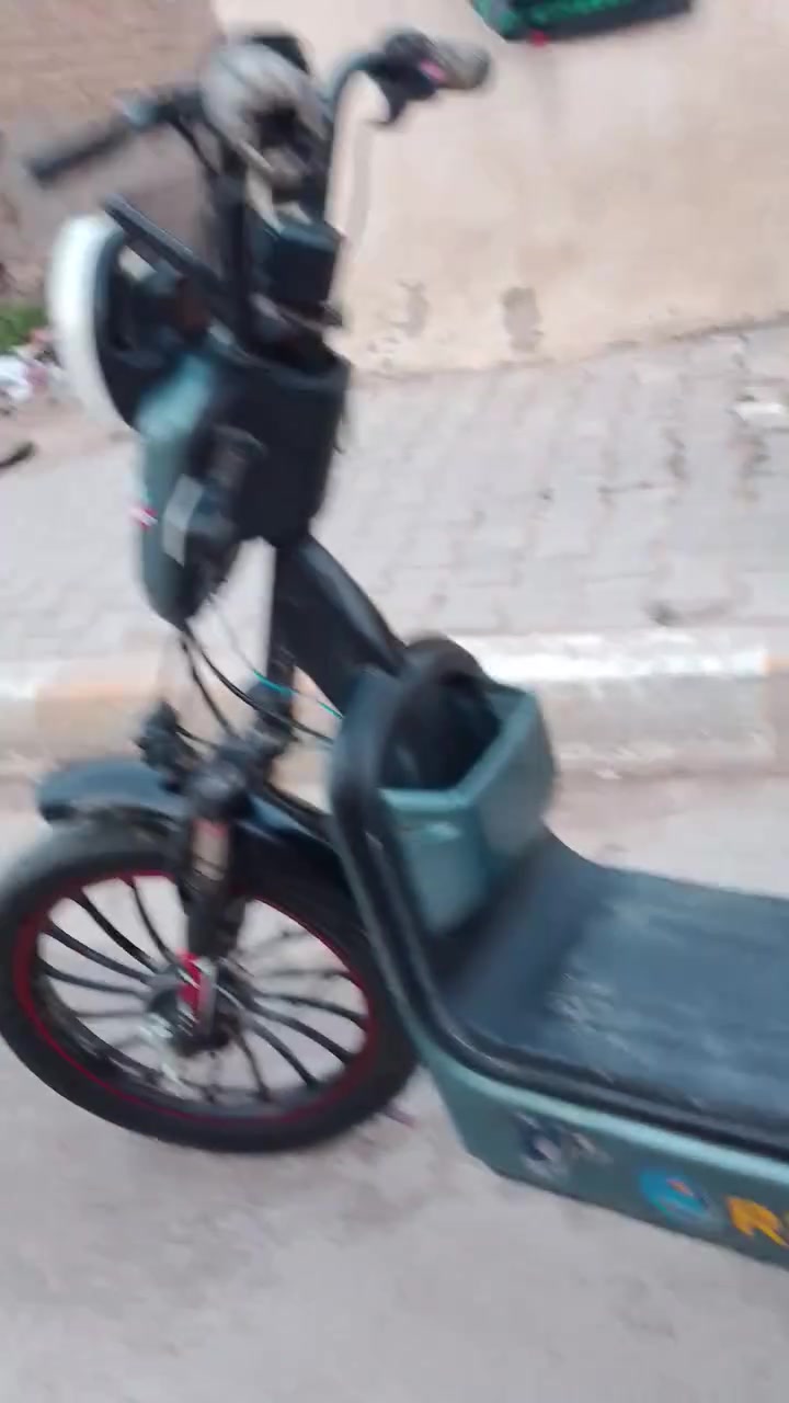 سلام عليكم عندي دراجة شحن لبيع حجم 20خمس بطاريات سعر 350


**إذا كنت صاحب هذا الإعلان وتريد حذفه لأي سبب، رجاءا أرسل رسالة إلى الدعم الفني**