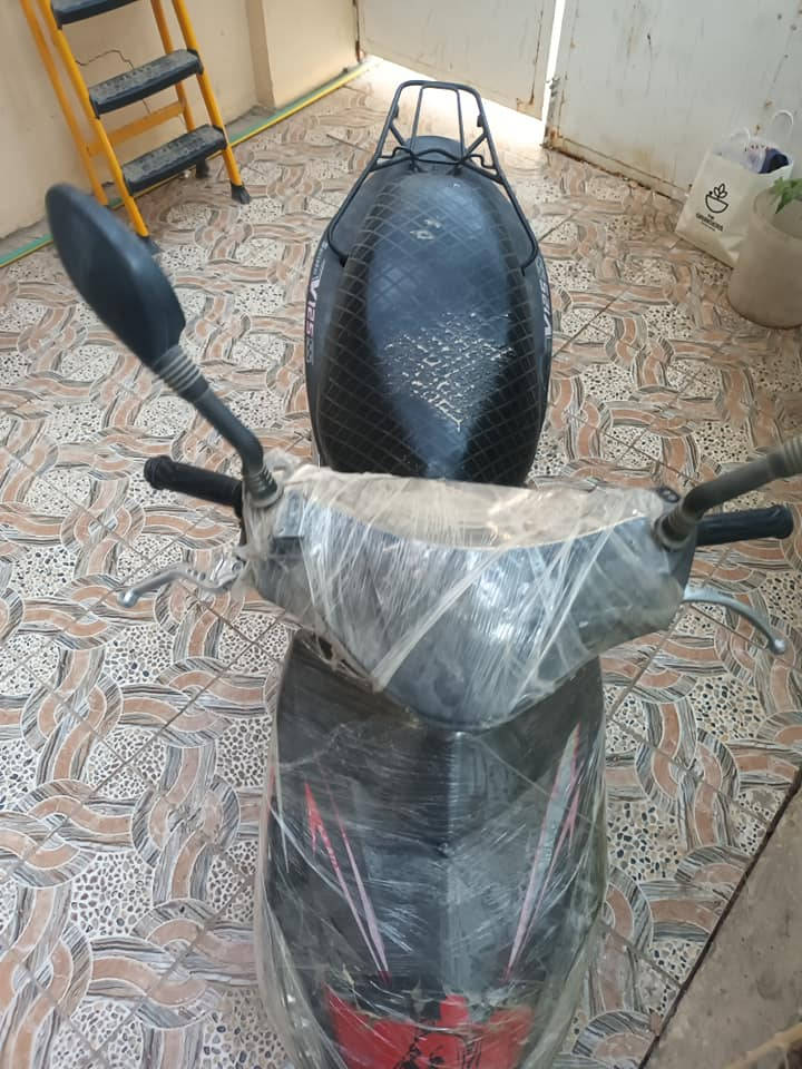 دراجادرس للبيع مكينةنضيفة جدا نكرة سلف كهربائيات شغالة فقط كسر بالوجه تايرا جيدة ترايك وين ميعجبك للاتصال *********** كربلاء, العراق
