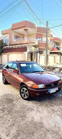 ١٩٩٢ • حجم ١٨٠٠ • قير ومحرك شرط