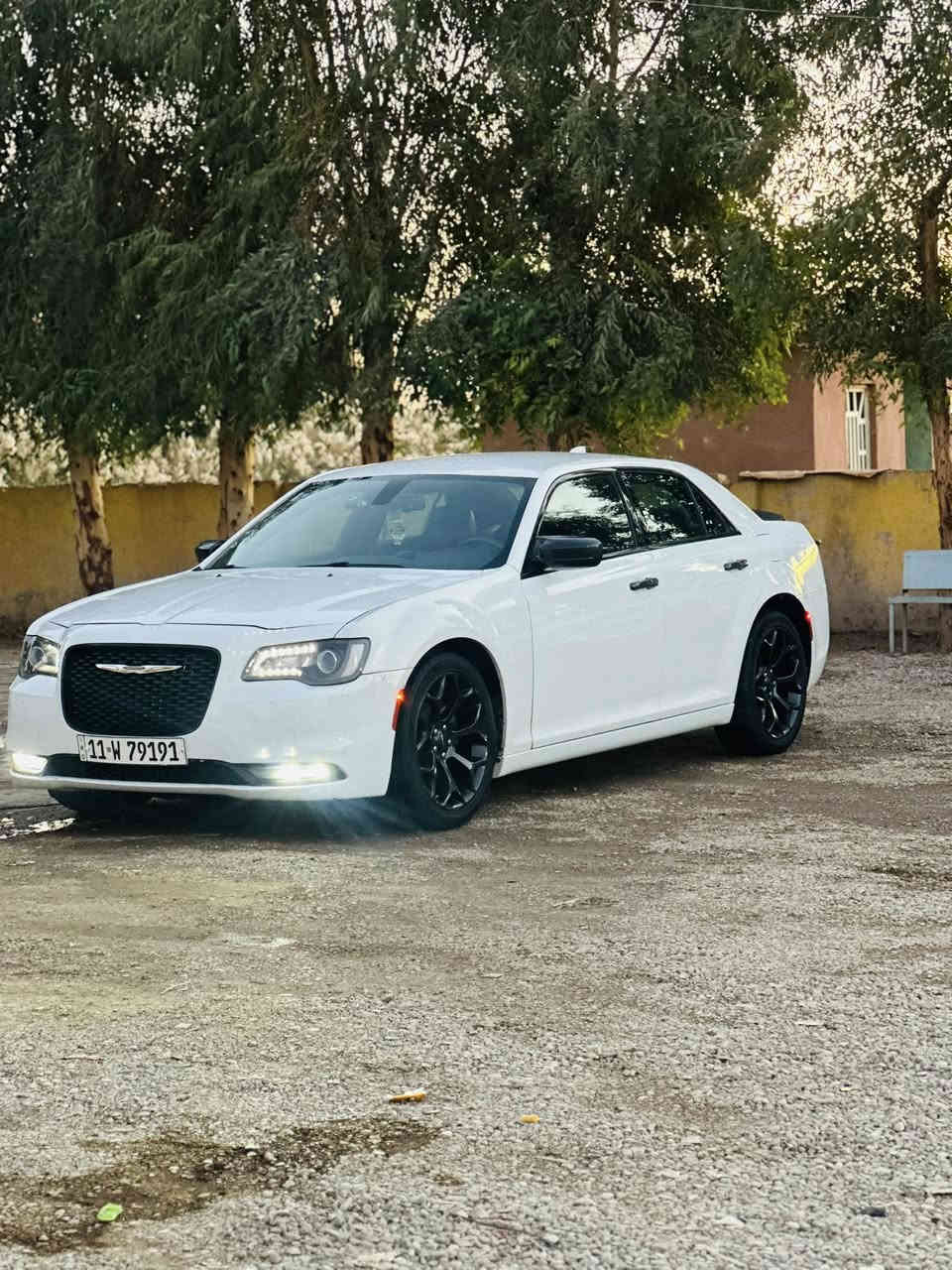 مساء الخير 
اوباما 2020 S
بدون حادث بدون ايرباك 
تقريرهه تخريب كما موضح بالصورة بالجاملغ 
كشنات جلد كهرباء وتدفئة 
كروس سرعة 
شاشة كبيرة كار بلي 
بصمة ابواب وتشغيل 
وباقي مواصفات ال s المعروفة 
عليها ادامة كاملة بلكات نوزلات صدر 
سعر 280 ورقة وبيهه مجال 
مكان ديالى 
***********
متواجد واتساب
