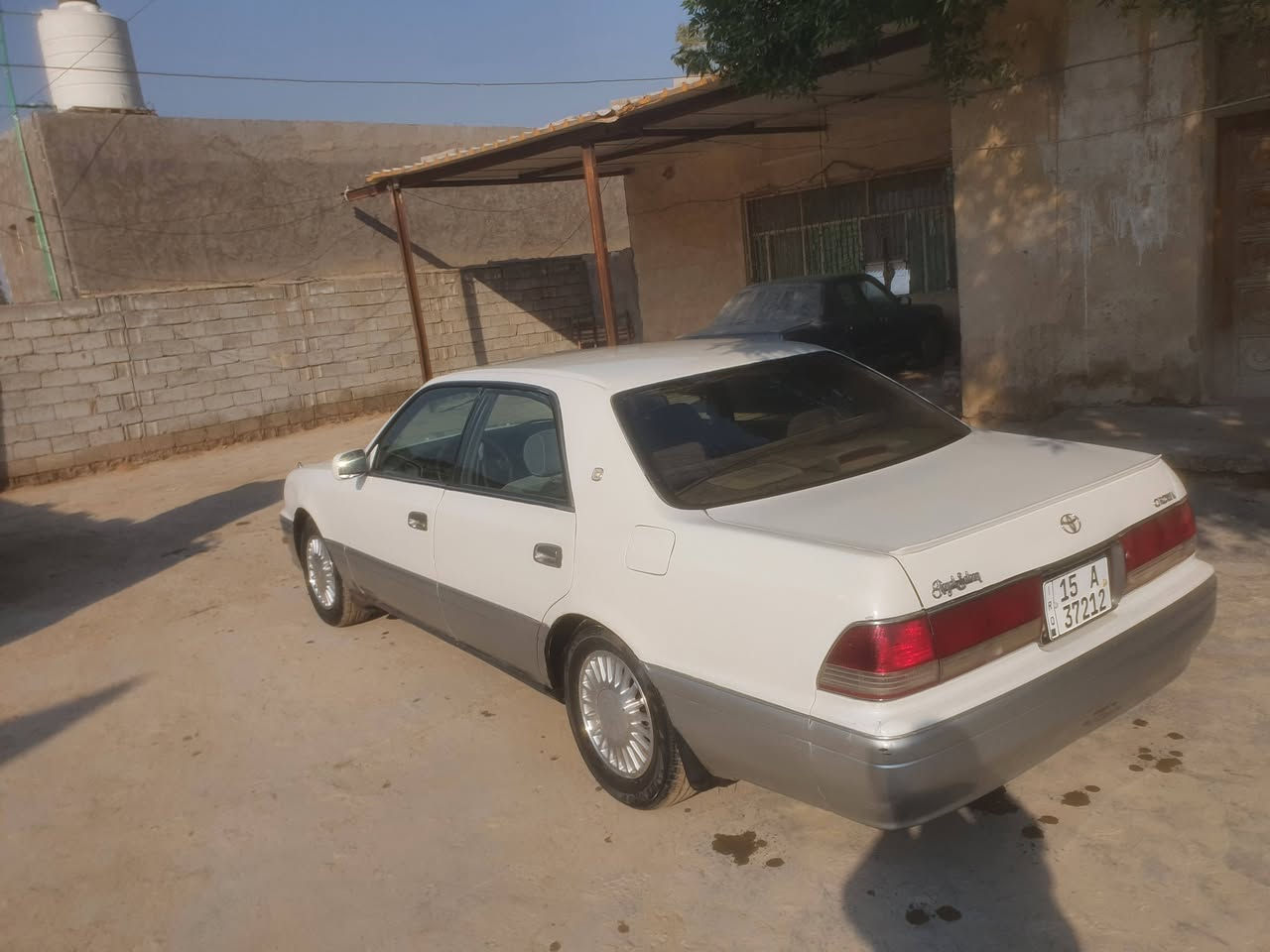 سلام عليكم 
للبيع راس الثور فلات
 رقم انبار نكليزي  بسمي
محرك ٣٠٠٠ فيشتين 
منظومة غاز 
  
  كفر جاملغ خلفي مبدل 
المكان النجف الاشرف 
السعر ٨٥$
 ***********
