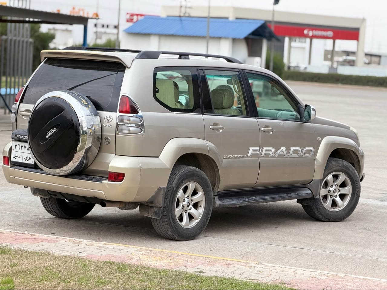 تويتا  برادو   موديل 2005 
محرك V6 سلندر مرغوب 
سيارة  مكفولة  كفالة  عامة  كلشي مابي سبوغ  بارد كلشي مابي 
كير محرك اكسل كل ابشرط
ماشي 300 الف   حقيقي 
سيارة  فول  فول  ماسفات 
كوشن هيتر كوشن جلد 
سعر 147 مةجال 
عنوان  اربيل  
***********
***********
سةنةوي جدبد بسمي كركوك, العراق
