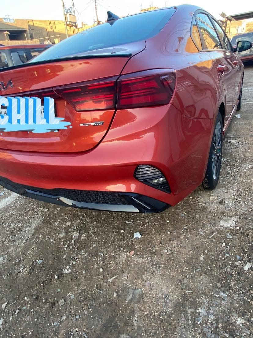 السلام عليكم شباب كيا فورتي لبيع موديل 24 فئه جيتي لاين فتحه بصمه شاشه فول ماشيه 13 الف حقيقي لون مشمشي سيارهً جاهزه صور حادث بل منشور بدون تبديل وصبغ فقط بارد خفيف بل بنيد وجاملغ بدون دواخل سعر 167 مكان بغداد الرقم ***********
