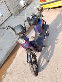 بطاريات ٥ • سرعة ٨٠ • عجلات ٢٠