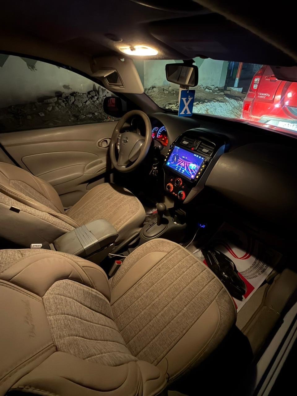 سيارة Nissan Sunny 2018 موديل 2018 (هندي)
رقم بغداد – بأسمي جاهز للنقل :
🔹 المواصفات :
	•	بابين تبديل (نفس اللون بدون اختلاف)
	•	محرك قوي بحالة ممتازة
	•	سيارة نظيفة وجاهزة للاستخدام اليومي
	•	استخدام شخصي واهتمام واضح
       منظومة غاز تعمل بورقة صيانه 
🔹 ملاحظات :
السيارة لا تحتاج مصروف ، وضعها جيد
💰 السعر: شده بيها مجال 
📞 للاستفسار: (***********)
مكان السياره الحلة