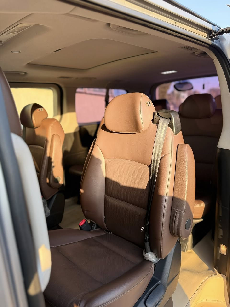 سياره ستاركس VIP بنورما فتحتين جامات شفط فورويل محرك دبلو مكينه وكير كفاله شرط السياره بعدها زيرو السياره مكفوله ما عدا رشت صبغ خفيفه بالجاملغ بدون ضربه حدايه بلاد جديده +تخم تاير جديدالسياره جاهزه للاخير مال جناي ما اتعبك مديل 19 معلايه 23 السياره بسمي تحويل ثاني يوم الشراي يتفضل خاص 

ملاحض السياره بيها تسجيل كامرات بالجامات
سعر السياره347$ وبيها مجال تواصل هذه الرقم 👇👇
***********
